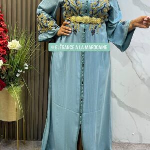 Caftan Bleu Céleste – Douceur & Éclat